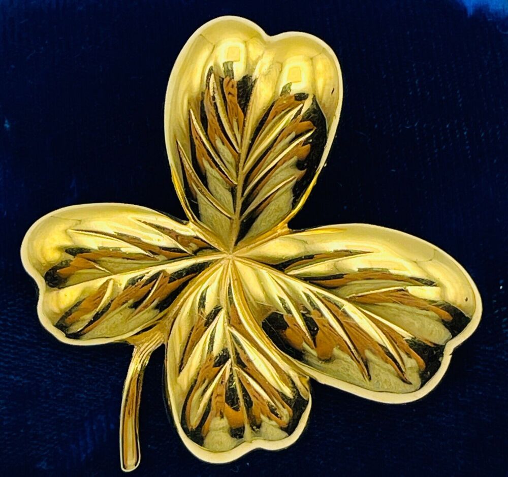 Classic Monet Gold Tone Lucky Four Leaf Clover Shamrock Brooch 2 in Pin Vintage